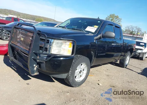 2010 Chevrolet Silverado 1500 Lt z USA, uszkodzony, nr VIN 1GCSKSE38AZ281687